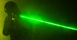 QU'EST-CE QUI SE QUALIFIE EN TANT QUE LASER DE QUALITÉ MILITAIRE ?